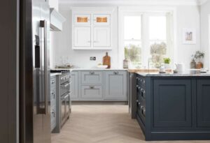 1909 In Frame Shaker Kitchen | Cotswood Kitchens, Blockley