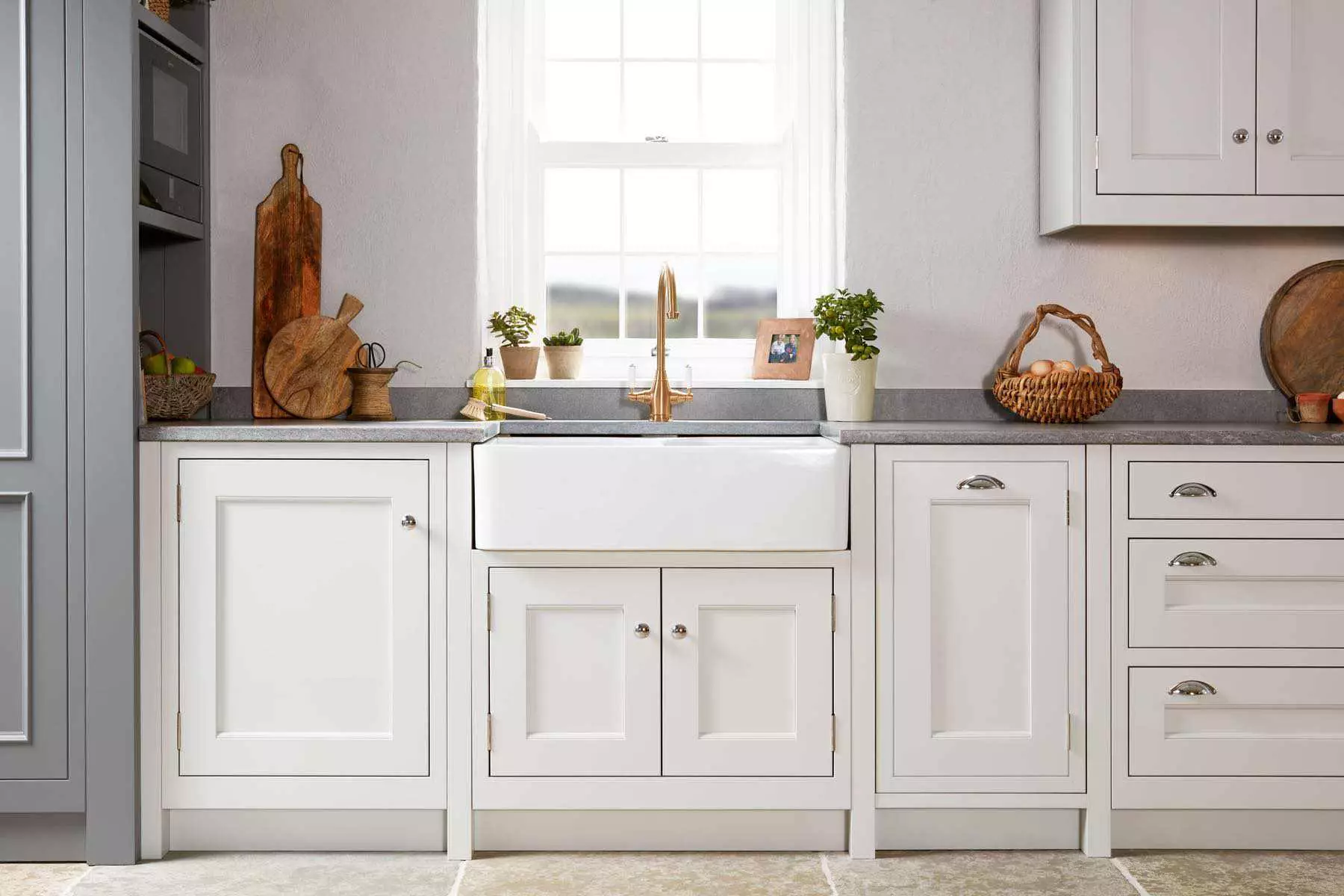 1909 White Country In Frame Kitchen.