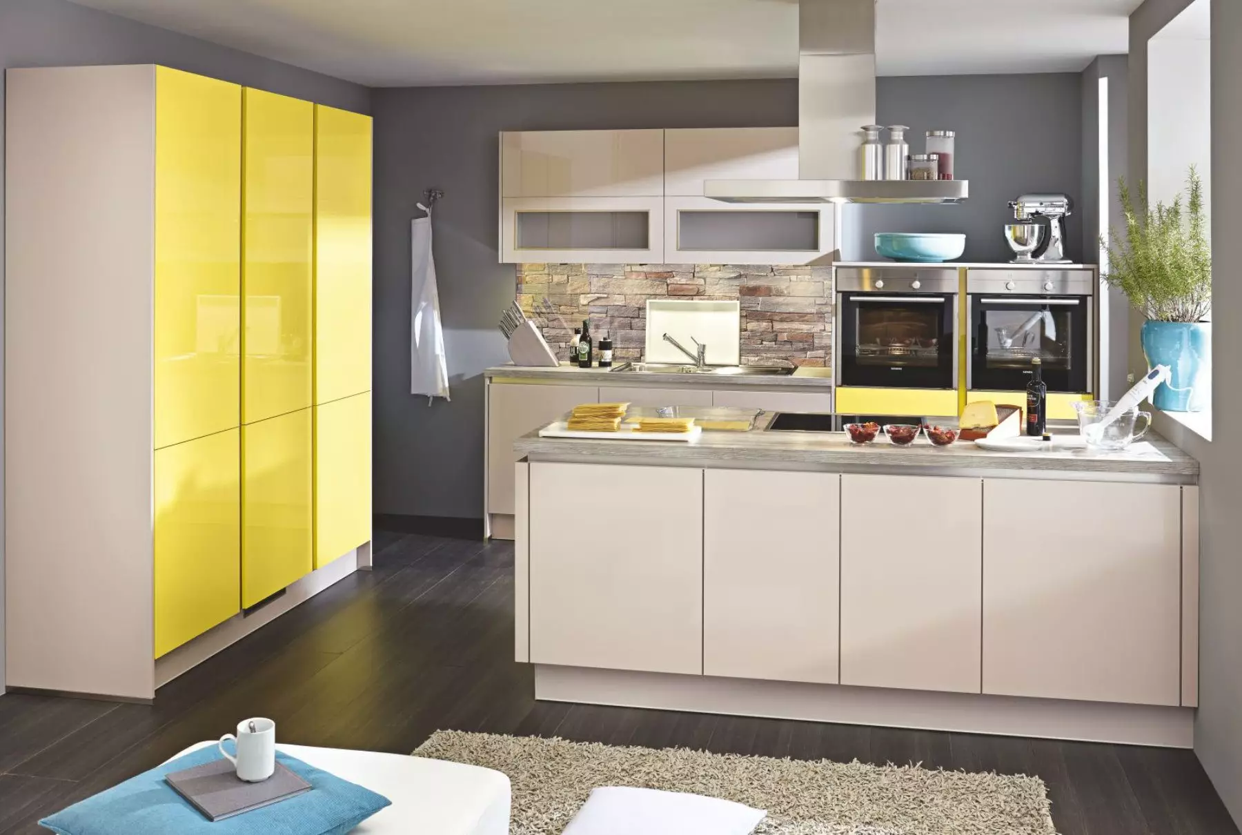 Bauformat Berger Gloss Handleless Kitchen 1.