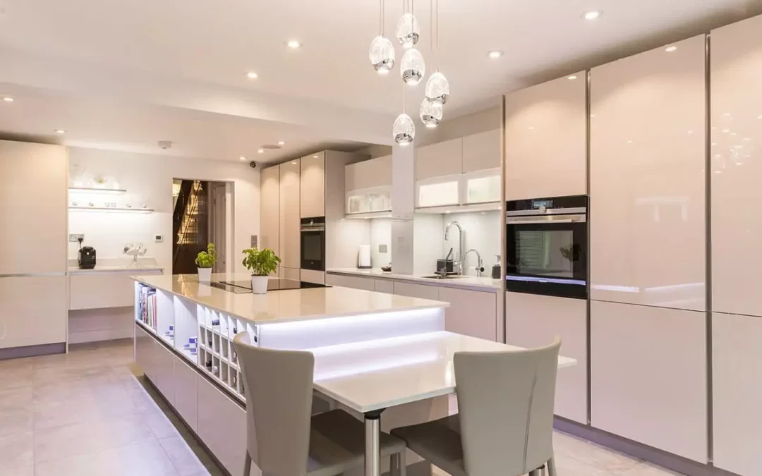 Cashmere Gloss Lacquer Kitchen Finish.