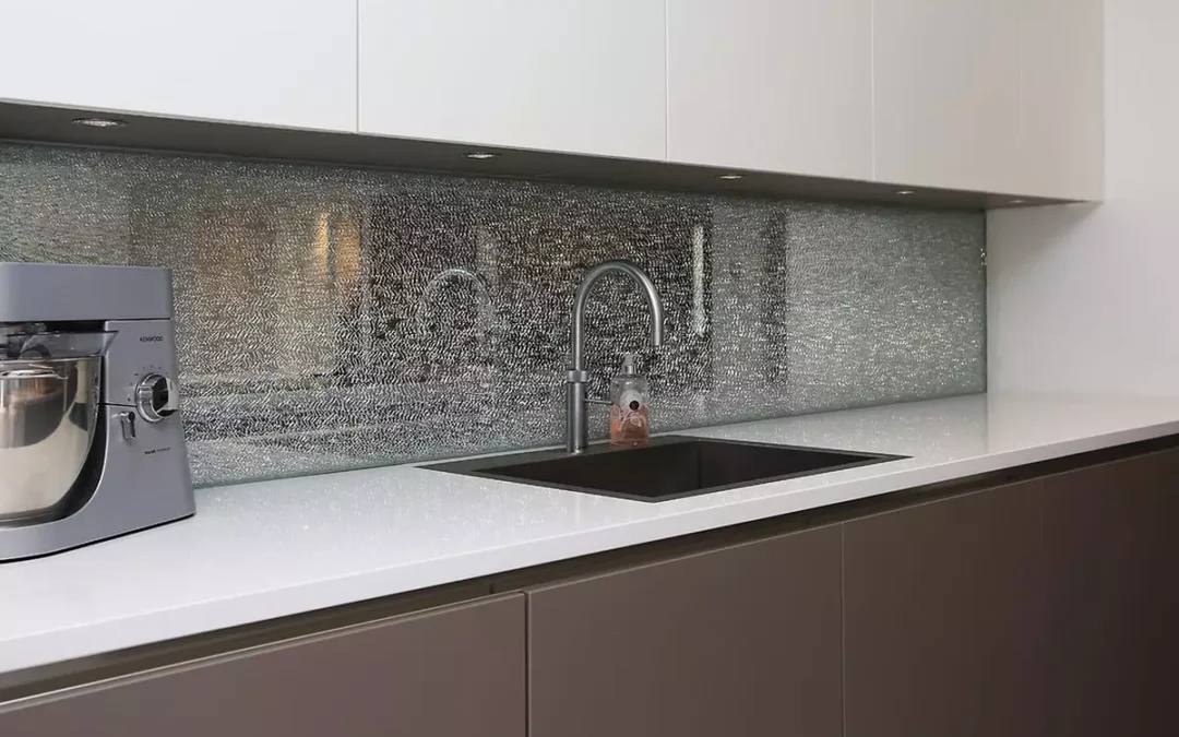 Cracked Glass Splashback.