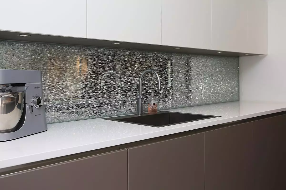 Cracked Glass Splashback.